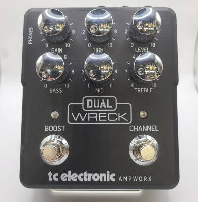 TC Electronic Dual Wreck Twin-Channel Guitar Preamp | Long & McQuade